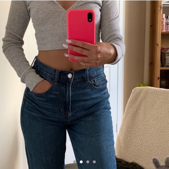 American Eagle Boyfriend Jeans - Picture 2 of 4